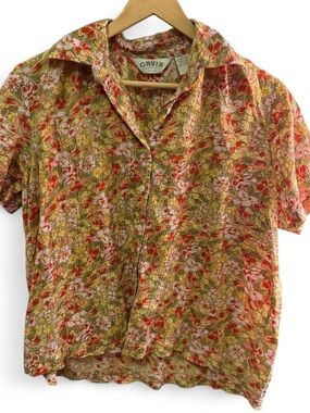 Orvis Women’s Short-Sleeve Floral Button-Down Shirt in Mustard and Red